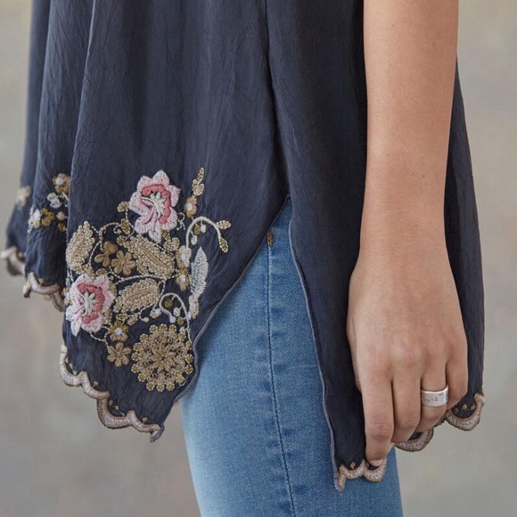 Johnny Was Floral Embroidered Blush Talum‎ Blouse Tunic Top Graphite Steel Gray - Picture 4 of 12